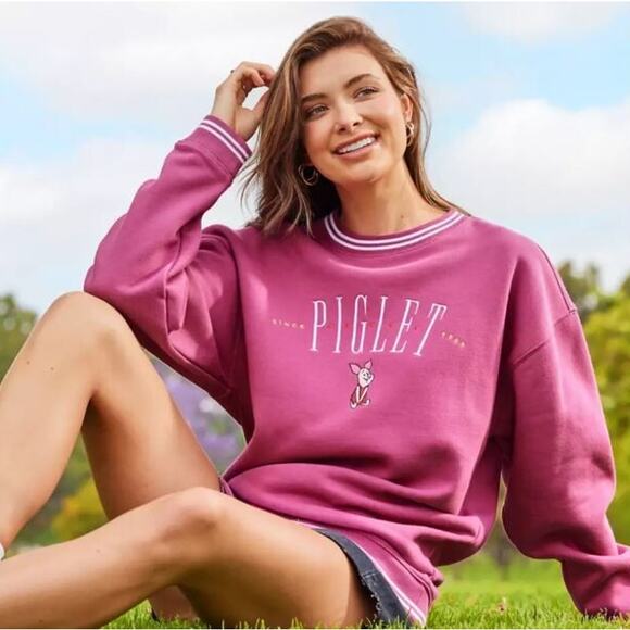DISNEY Winnie the Pooh PIGLET Pullover Sweatshirt Fleece Crew Neck Blogger Fav - Picture 1 of 9